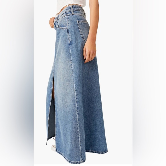 ▪️NWT Free People Come As You AreMid Rise Denim Maxi Skirt with Slit